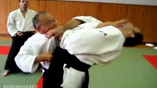 Daitoryu Aikijujutsu  Obiotoshi Ikkajo [upl. by Llenrrad]