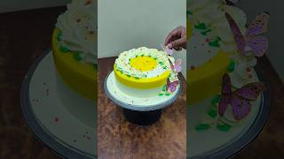 Pineapple Cake design youtubeshorts cake shortvideo trending cakedecorating [upl. by Heywood]