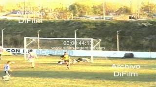 DiFilm  Argentino de Merlo vs Sacachispas  Primera D 1999 [upl. by Ami306]