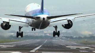 Crosswind landing B777B767B737Embraer170CRJ200DHC8SAAB340B at OSAKA International Airport [upl. by Reivad813]