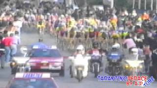 78°Giro dItalia 1995 Tappa a Taranto vittoria di MinaliPremiazione maglia rosa dal sindaco Cito [upl. by Arriek254]