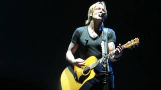 Keith Urban quotMaking Memories Of Usquot Dream Weaver beginning Live  Brooklyns Barclay Center [upl. by Azne]