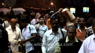 Busy platform at Howrah Station West Bengal [upl. by Zumstein60]