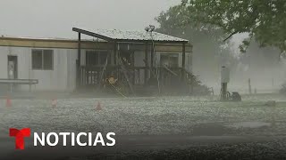 Intensa granizada golpea varias ciudades de Texas y Florida  Noticias Telemundo [upl. by Haley]