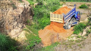 Launch project  Pour soil into the foothills using a small bulldozer and a 5ton dump truck [upl. by Nahama800]