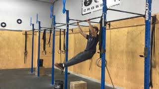 Technique CrossFit  Le kipping pull up [upl. by Mensch]