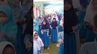 Anak sekolah Goyang marsha [upl. by Moise]