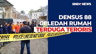 Densus 88 Geledah Rumah Terduga Teroris di Batu Jawa Timur  Sindo Today 0308 [upl. by Annodam18]