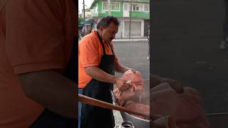 Conquistó al barrio de Iztacalco con sus carnitas barrio comidacallejera carnitas trabajador [upl. by Eeluj]