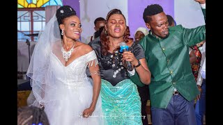 THE VIRAL BRIDES DANCE🤔🤔🤔SURPRISED THE GROOM 🤔Wedding manenos ✔️✔️ [upl. by Cuda]