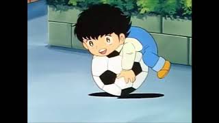 Super Campeones Por que el balon es el mejor amigo de Oliver Atom [upl. by Emlynne]