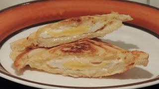 Egg and cheese toast in a sandwich maker Melissa toaster [upl. by Kaja]