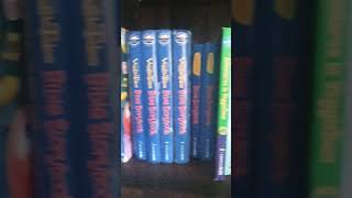 Quick overview of my VeggieTales Book collection veggietales books [upl. by Siward]