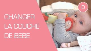 Comment changer la couche de bébé   Puériculture [upl. by Norreg]