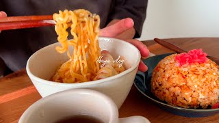 67『すき焼き』を食べて体力をつける晩ごはん  簡単な作り置き5品  キムチ炒飯と辛ラーメンでお昼ご飯。 [upl. by Ttayw]