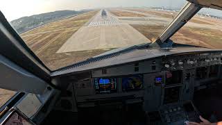 Flight Deck View  Landing at Seoul Incheon Airport  First Officer Flying [upl. by Anyaled15]