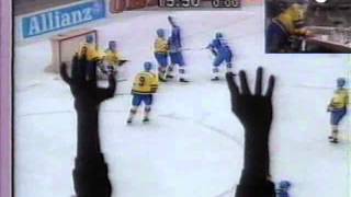 IshockeyVM 19910420 SverigeFinland SWEFIN 44 [upl. by Aynotel]