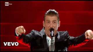 Francesco Gabbani  viceversa  sanremo 2020 [upl. by Ymiaj705]