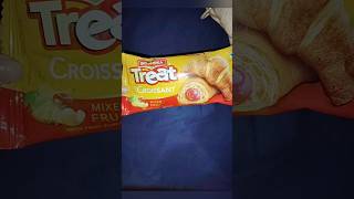 Treat CroissantMixed FruitLockey Food Talkiesfoodfoodshortstreatcroissantbritanniashorts [upl. by Atcele]