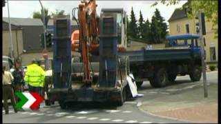 Mann geriet mit Fahrrad unter LKW in Oberhausen Tot [upl. by Aneerahs]