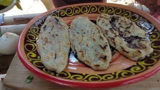 Tlacoyos de Frijol con Nopales con Quesito Fresco y Cocinado en mi Rancho [upl. by Lletnom]