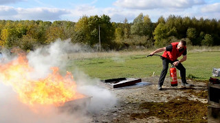 extincteur à Poudre [upl. by Kruger]