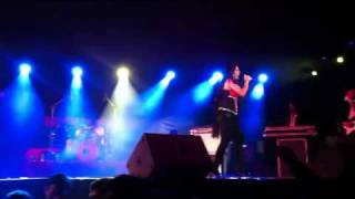 Sajna Ji Vari Vari  Sunidhi Chauhan Concert Wanderers™ [upl. by Yrnehnhoj861]