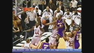 Kobe Bryant 36 Points 5 Ast  Bulls 200203 [upl. by Anilatac]