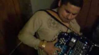 el papo larry hernandez acordeon larry [upl. by Eihcra]