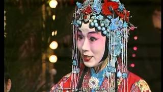 1989年央视春节联欢晚会 京剧《锁麟囊》选段《春秋亭》 迟小秋 CCTV春晚 [upl. by Annoj]