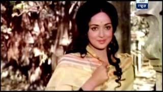 Love Story  Love Story between Dharmendra and Hema Malini [upl. by Hosea]