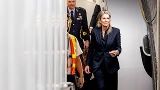 Koningin Maxima komt aan op vliegveld van Manilla Filipijnen [upl. by Evander320]