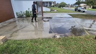 Super satisfying driveway cleaning timelapse in Wauchope NSW [upl. by Edholm]