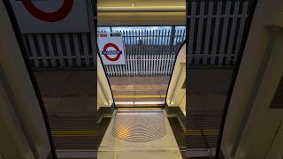 Jubilee Line Queensbury London Doors Open amp Announcement ￼Doors Close shortsfeed shorts roblox [upl. by Spanos34]