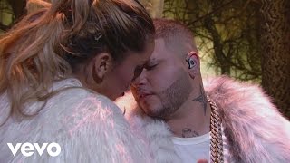 Farruko  Obsesionado Premio Lo Nuestro 2016 [upl. by Marshall]