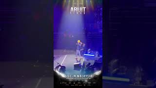 Dilliwaali Girlfriend 😍🎤 Arijit Singh Live In Malaysia Concert 2024 🄵🄾🄻🄻🄾🅆👉arijitsinghloves [upl. by Legnalos]