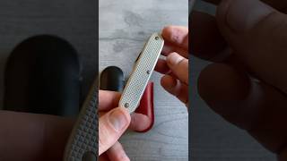 A rare Victorinox old cross model  the Victorinox Electrician Solo victorinox swissarmyknife edc [upl. by Renny]