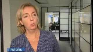 EuroNews  FR  Futuris Des programmes informatiques [upl. by Nnyllaf]