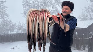 Cooking Up A Hundred River Lampreys To The Best Possible Recipe Life In The Village [upl. by Ibed]