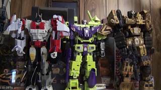 Unboxing Transformers Toyworld TWC07F Constructor Devastator Yellow Battle Damaged ver 176200 [upl. by Trinetta]