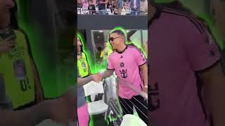 El Saludo Viral entre Messi y Daddy Yankee  recuerdosinolvidables [upl. by Atwood6]