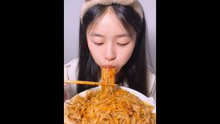 Eating food noodles quotJiajiangmianquot quotFried Rice Noodlesquot quotDai Kuan Noodleseating [upl. by Torbert]