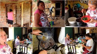 PREPAREI O MEU FAMOSO SARAPATEL DE PORCO PRO ALMOÇO 😋 INÍCIO DO PREPARATIVO DO REBOCO DA MINHA CASA [upl. by Allehs213]