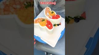 Beautiful Cake Frosting Technique cake cakedesign ytshorts cakedecoration [upl. by Jamilla293]