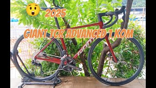 Giant Tcr Advanced 1 KOM 2025 Mars Dust  Shimano 105 Di2 Groupset [upl. by Daggna]