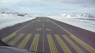 Wideroe Dash 8 cockpit view landing at Berlevåg Norway [upl. by Heti130]