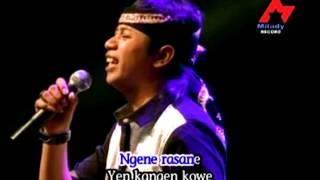 Jo Klitik  Esem Lan Guyumu  Dangdut OFFICIAL [upl. by Kermit542]