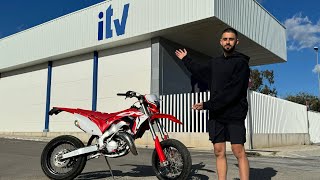 Misión Pasar ITV a la Honda CR125 [upl. by Netsirhk]