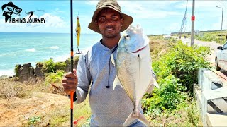 Catching Giant Trevally In Sea Shore Fishing [upl. by Raymund989]