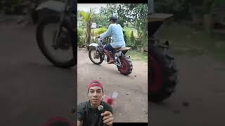 A dónde irías con esas llantas 😳shortvideos biker [upl. by Eissirhc429]